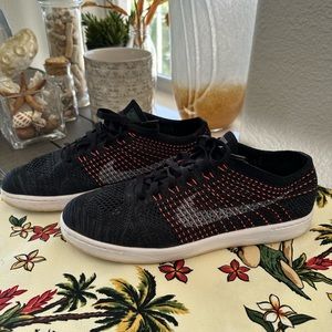 Nike tennis classic ultra fly net size 10 1/2